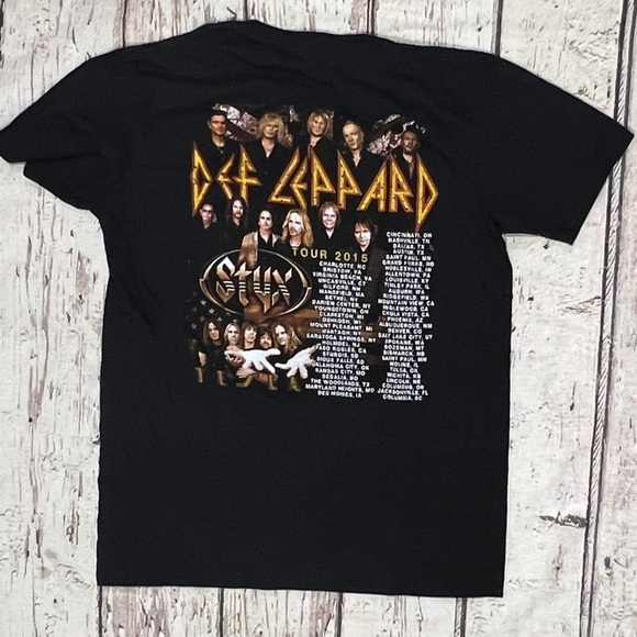 Def Leppard Rock n Roll Heavy Metal 2015 Tour Styx Tesla Concert Crewneck Tee - Picture 2 of 7